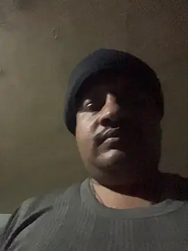 Saxymood1111's cam snapshot