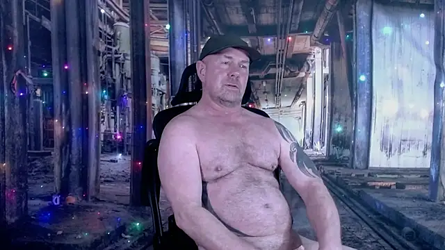 ManlyPrisonGuy's cam snapshot