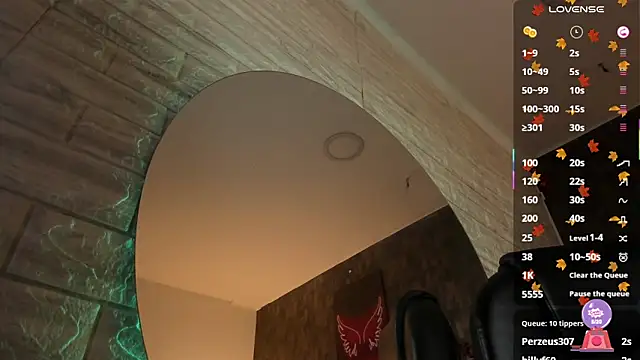 alice__tylor's cam snapshot