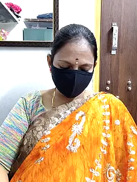 Queen-Neha's cam snapshot