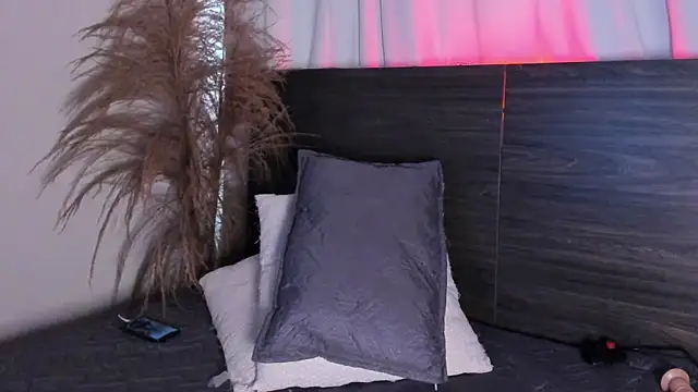 Klohewilliams_'s cam snapshot