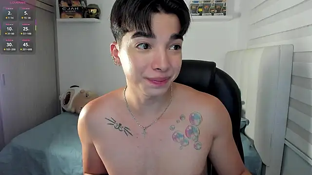 santy7v7 live sex cam