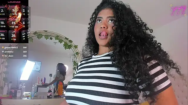 sharlot_evans_'s cam snapshot