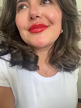 sukhakunis1 live sex cam