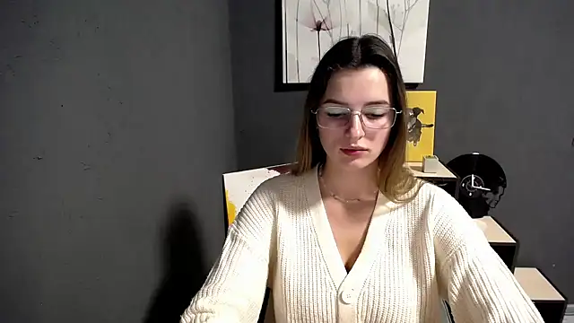 lady_olivia_'s cam snapshot