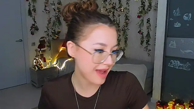 SereneFlame's cam snapshot