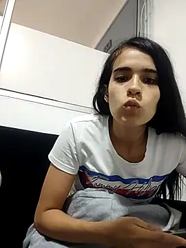 publicdesiary's cam snapshot