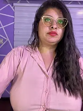 MiiaaJoness live sex cam