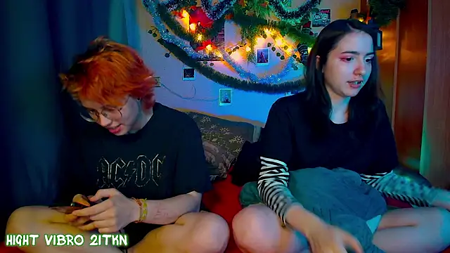 TrickyKitsune live sex cam