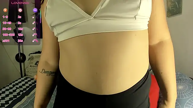 SARAMISHA live sex cam