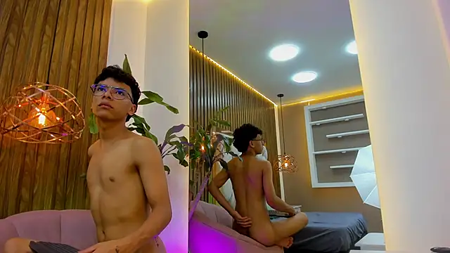 adams_bobby live sex cam