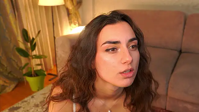 MinnaShummon live sex cam