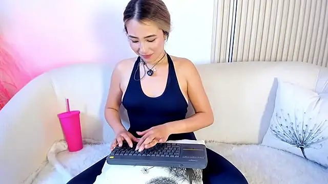 Isa_cortes_'s cam snapshot