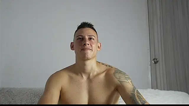 Muscle_King_Cum live sex cam