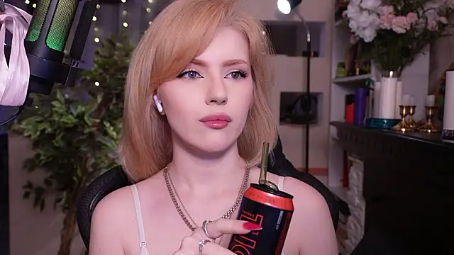 Chriss_Fox live sex cam