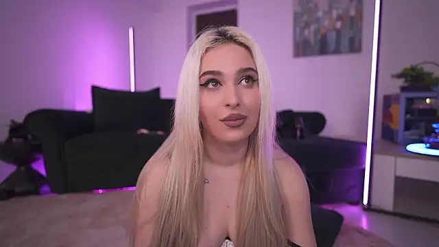 bia_kristal's cam snapshot