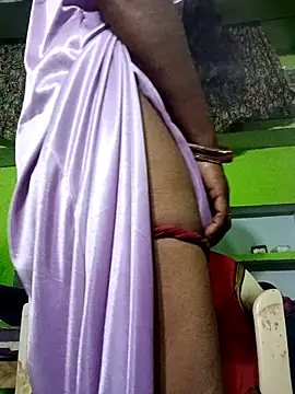 YOURFIVAA's cam snapshot