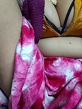 Seemaa_ji's cam snapshot