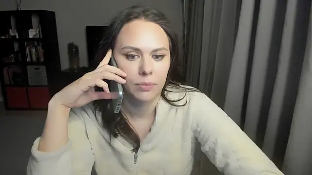 MollyCheiz's cam snapshot