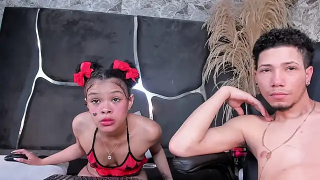 KatalellaAndLayan's cam snapshot