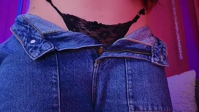 Julieta_Russell's cam snapshot