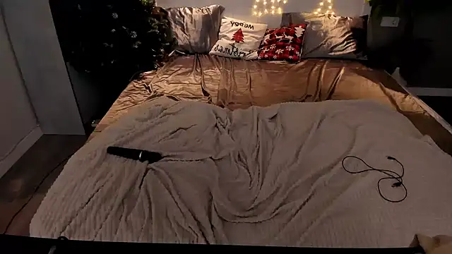 IceDanielles's cam snapshot