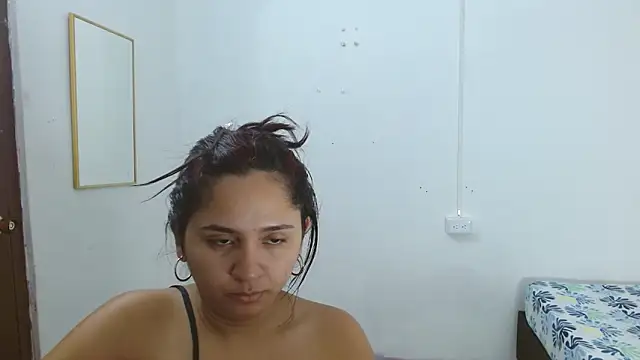 Thalian's cam snapshot