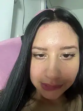 lucy_grey25's cam snapshot