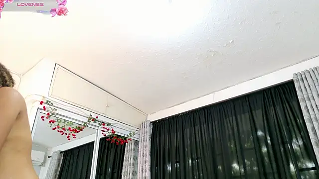 BLACK_ROSSE_1's cam snapshot