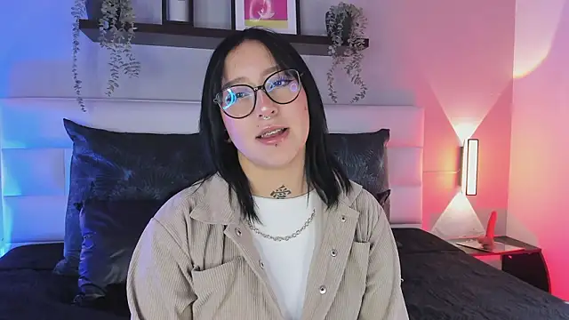 sofi_bakerr's cam snapshot