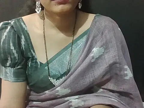 Thilothama_Vaishu's cam snapshot