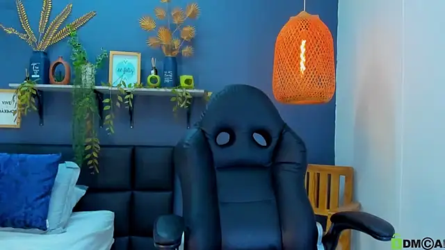 yessila_parker live sex cam