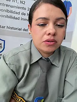 Ariana-07 live sex cam