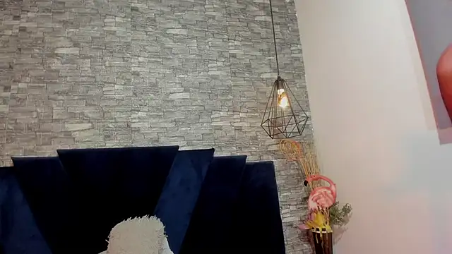 Sophia_Brunett live sex cam