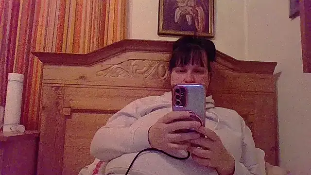 _squirty_cum_lady_'s cam snapshot