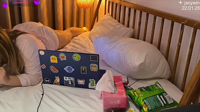 JacyWinslat's cam snapshot