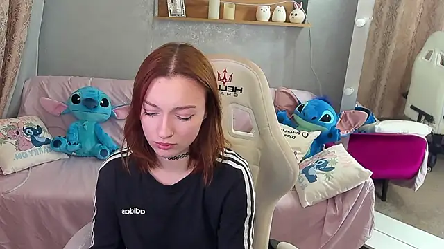 FoxyMayy's cam snapshot