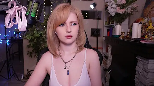 Chriss_Fox's cam snapshot