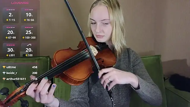 elly_Shine_'s cam snapshot