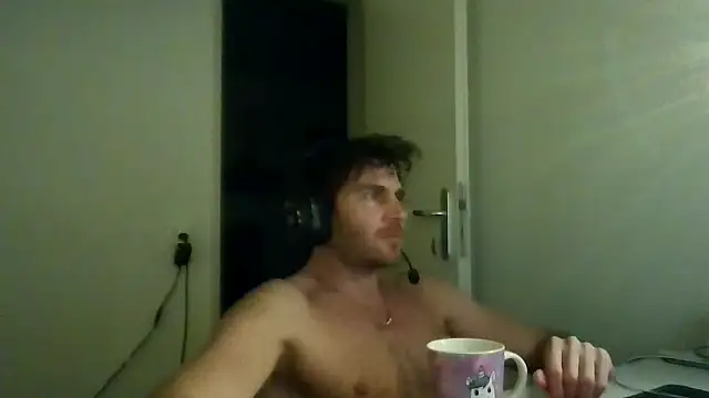 alpha-hunk's cam snapshot