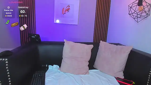 Nahiajhonson_'s cam snapshot