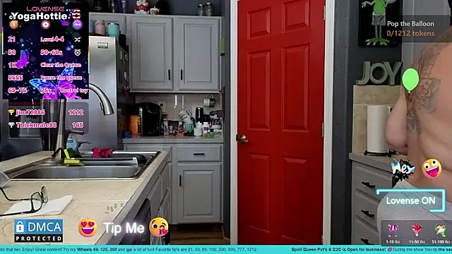 YogaHottie76's cam snapshot