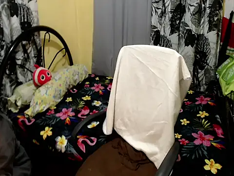 lovelyxmorena's cam snapshot