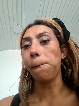 salome_drasin's cam snapshot