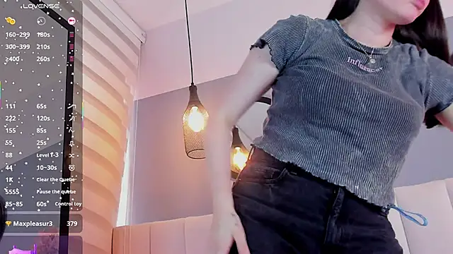 chelsea_bolton_'s cam snapshot