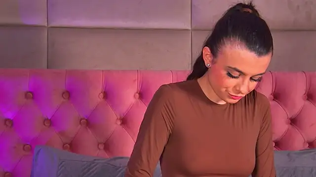 ElaraMorel's cam snapshot