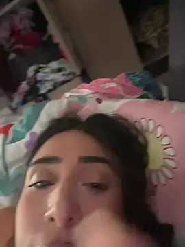 kiaraglam2's cam snapshot