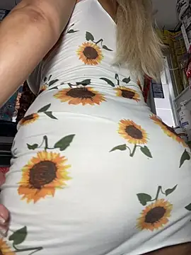 sammyqueenx21's cam snapshot