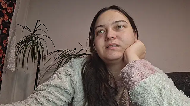 Cyndee_Winter's cam snapshot