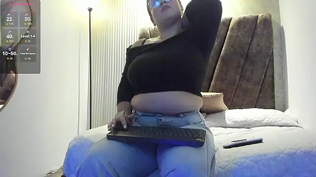 zoe_hugeboobs's cam snapshot